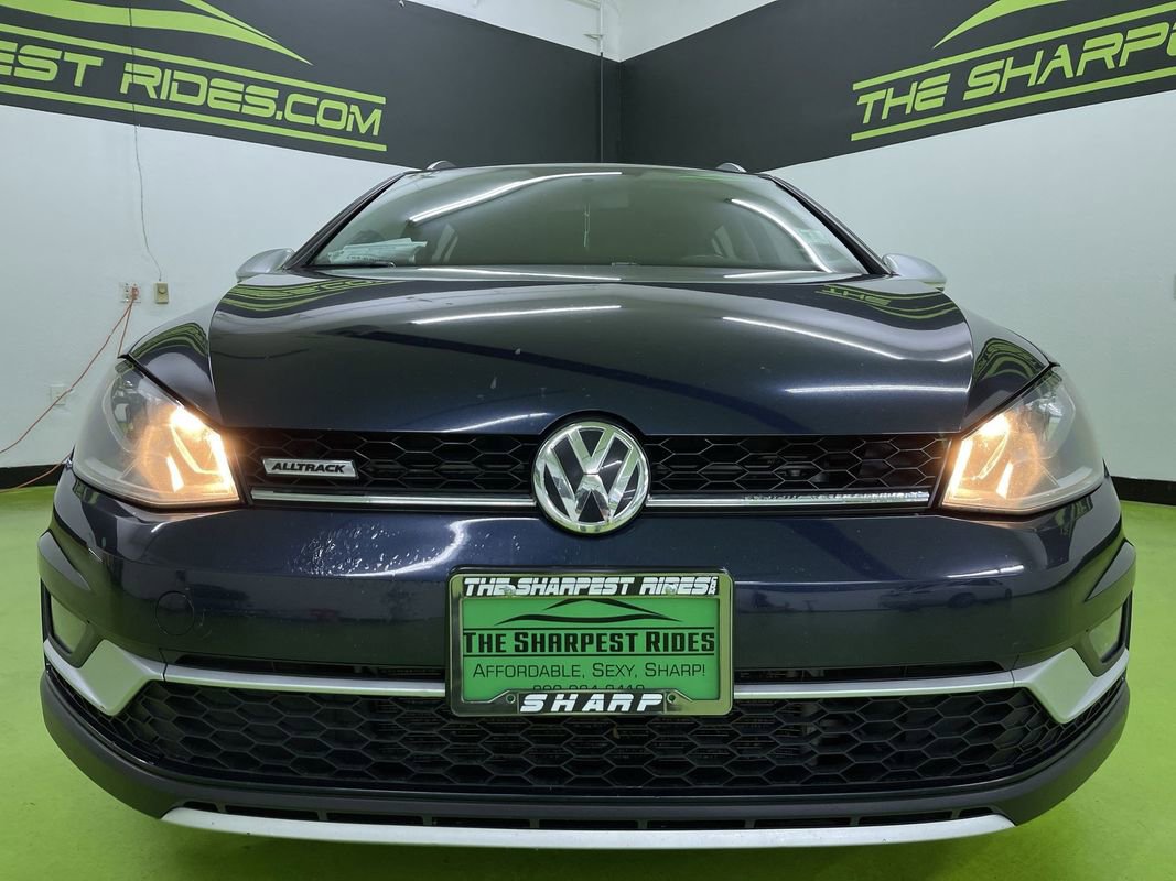 Used 2017 Volkswagen Golf Alltrack S AWD/4WD image 3
