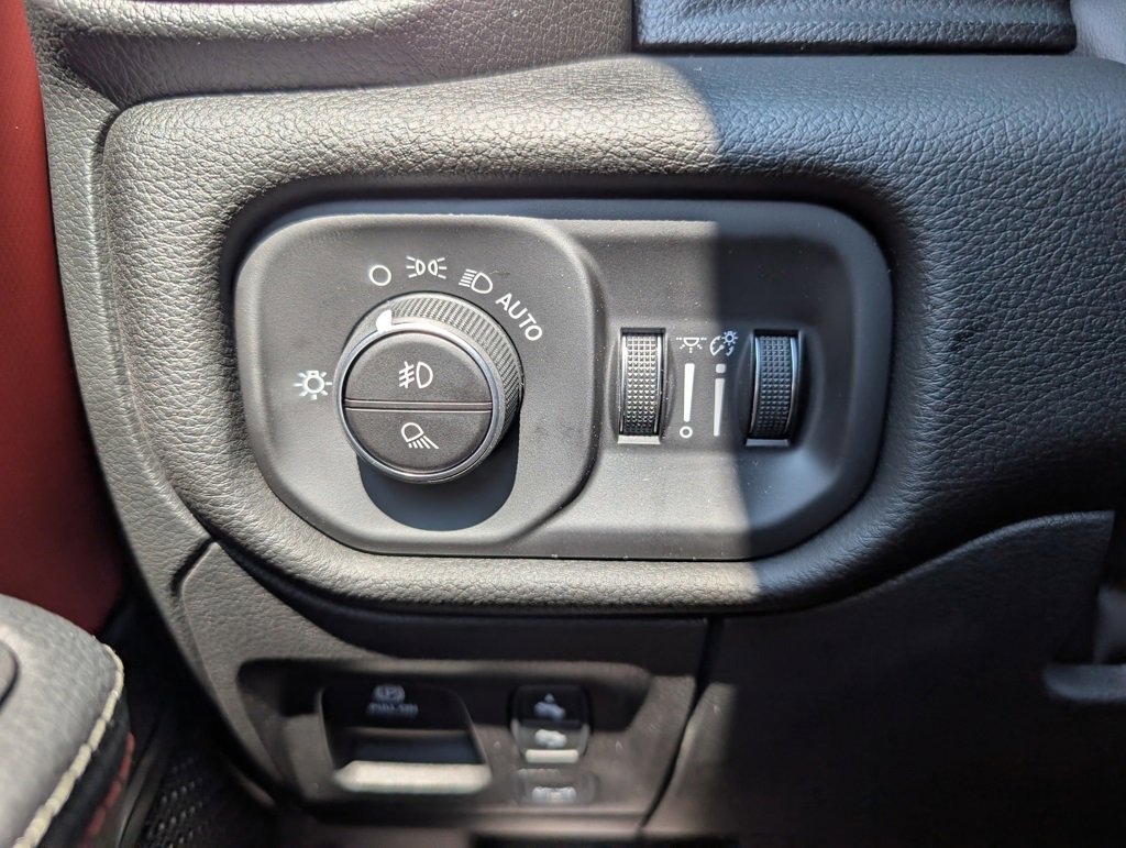 New 2026 RAM 1500 Rebel image 40