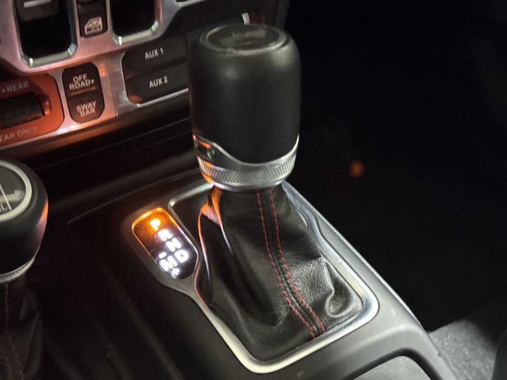 Used 2021 Jeep Wrangler Unlimited Rubicon AWD/4WD image 18