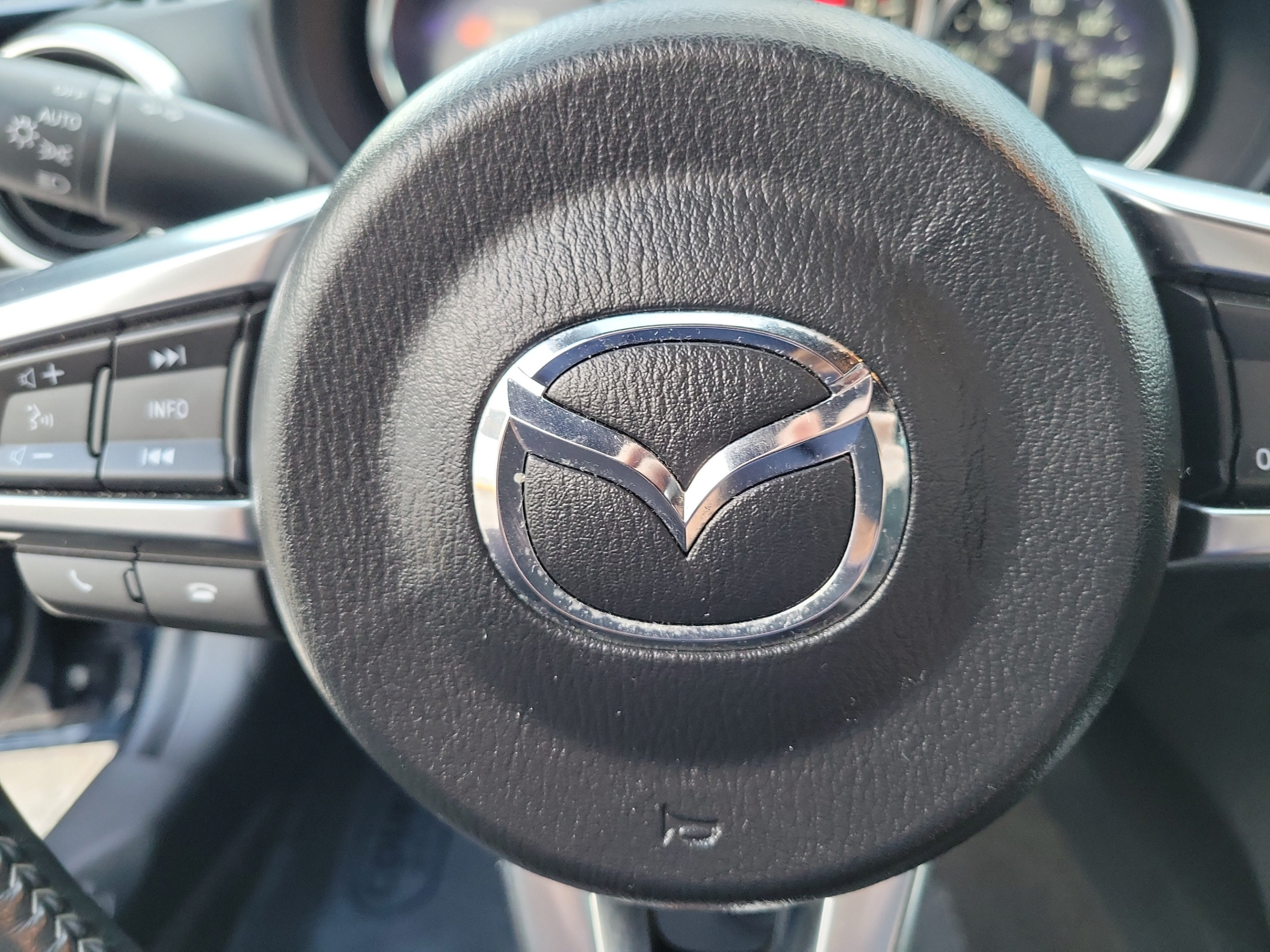 Used 2021 MAZDA MX-5 Miata RF Grand Touring RWD image 28
