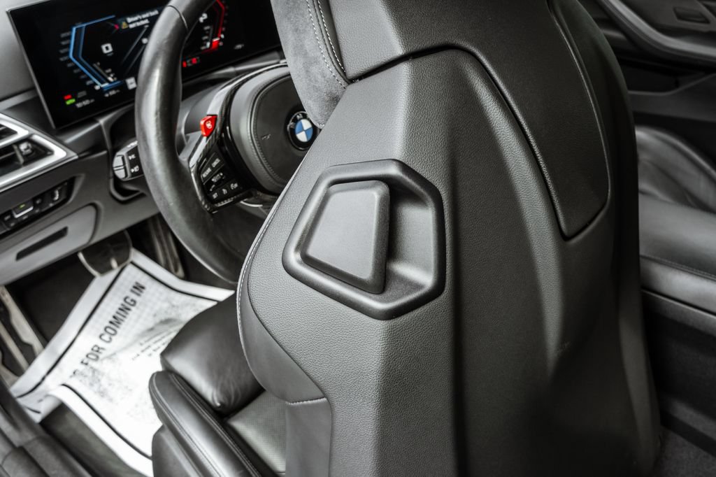 Used 2025 BMW M4 Competition w/ Executive Package RWD image 31