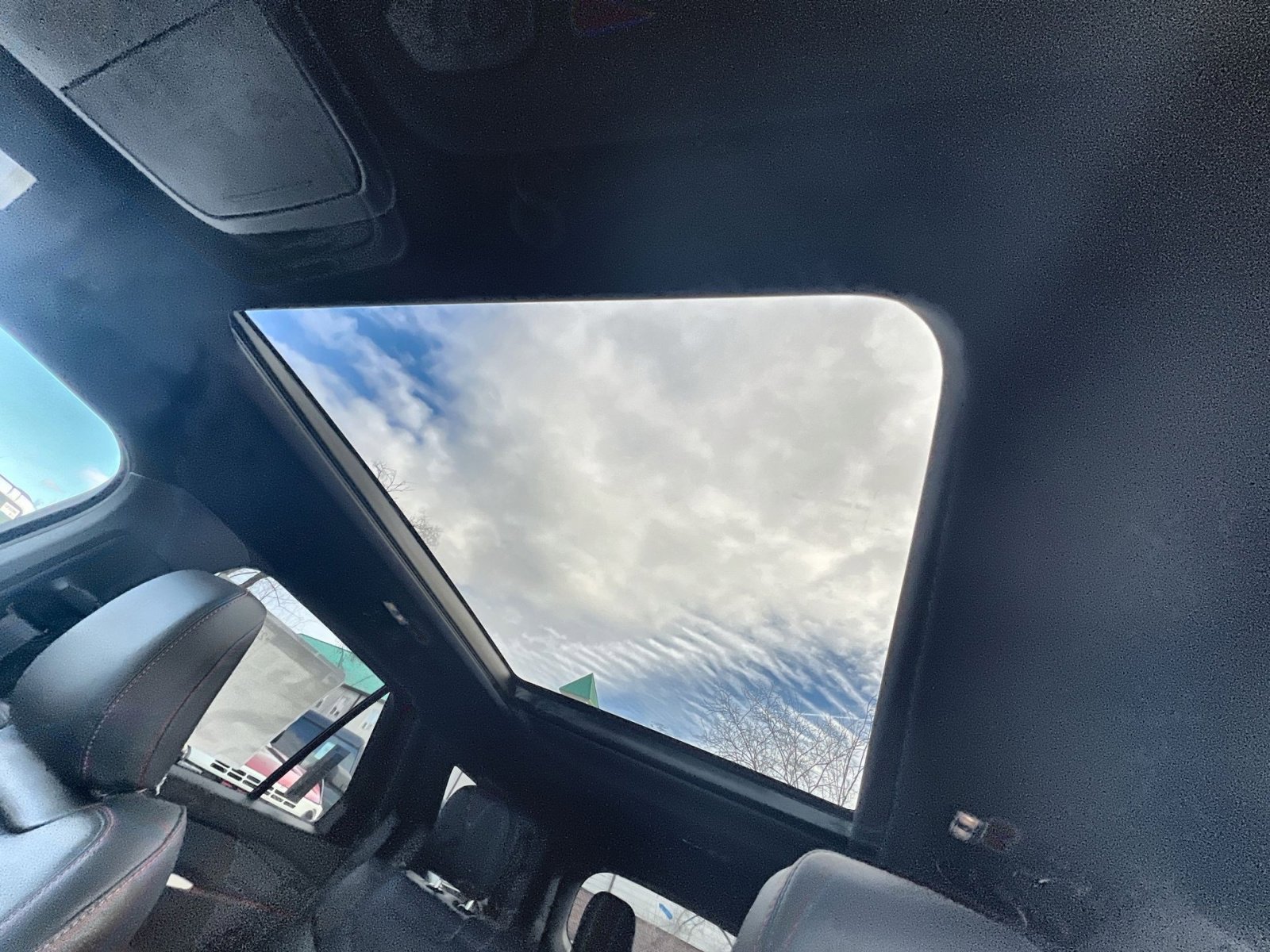 New 2026 Ford Explorer ST-Line w/ ST-Line Street Pack image 24