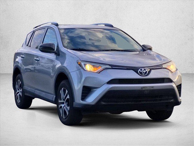 Used 2016 Toyota RAV4 LE FWD image 3