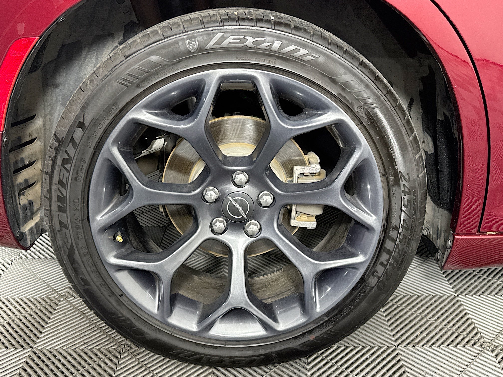 Used 2019 Chrysler 300 Touring w/ Sport Appearance Package RWD image 31