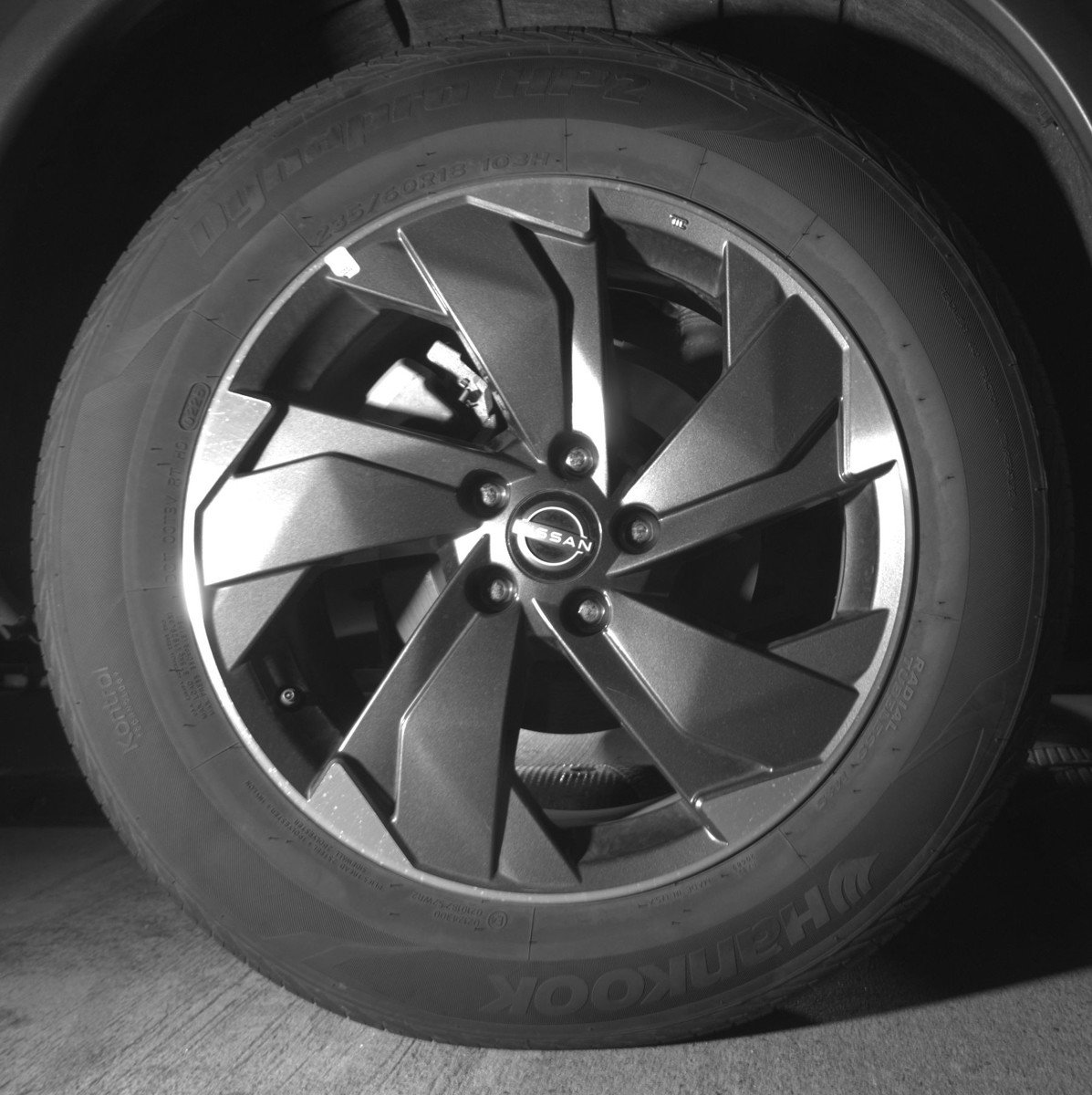 Used 2025 Nissan Rogue SV AWD/4WD image 15