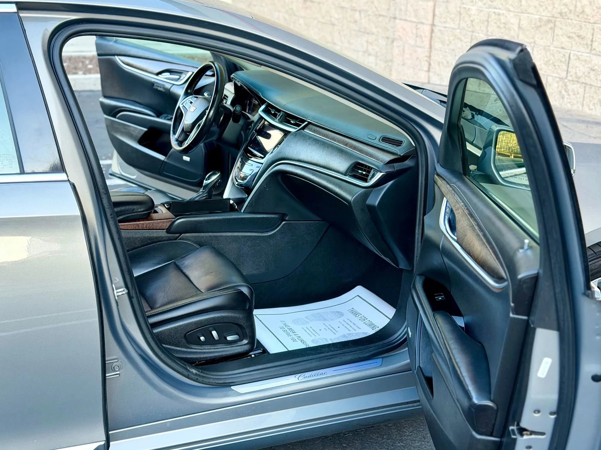 Used 2019 Cadillac XTS Luxury image 9