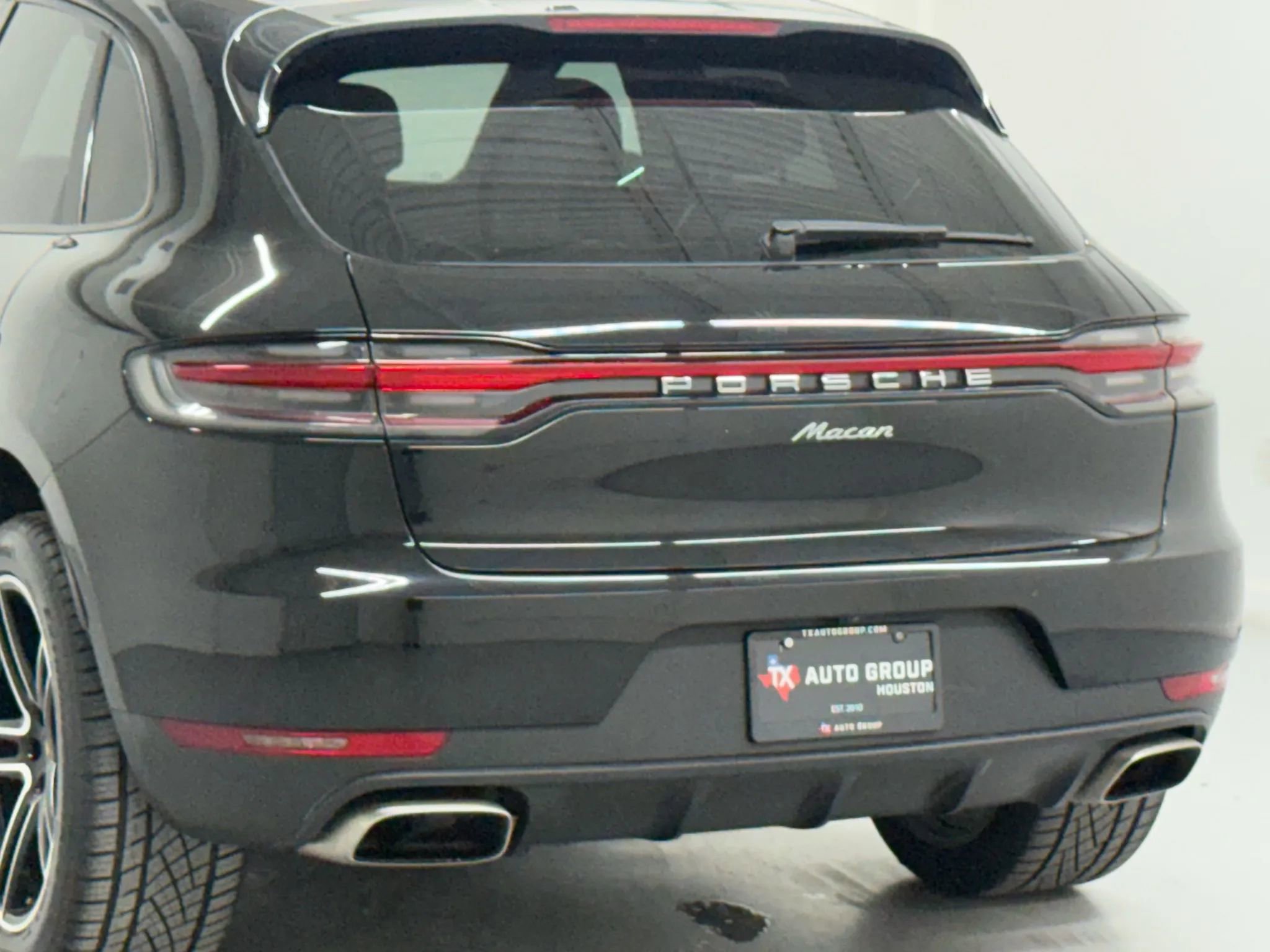 Used 2019 Porsche Macan Sport Edition image 45