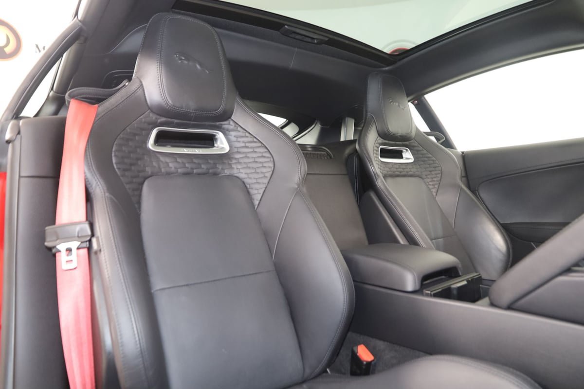 Used 2021 Jaguar F-TYPE Coupe RWD image 15