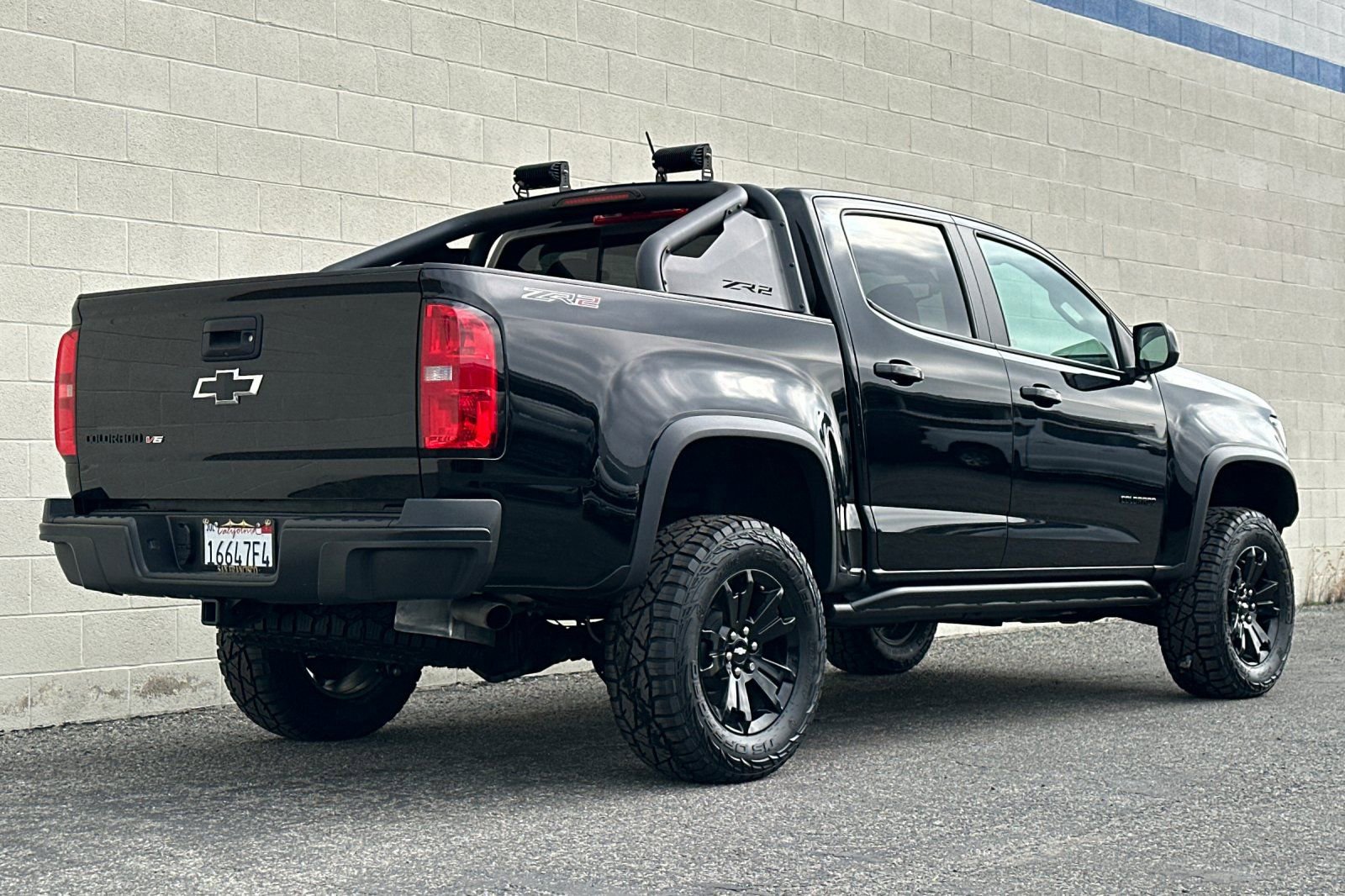 Certified 2020 Chevrolet Colorado ZR2 w/ ZR2 Midnight Special Edition image 4