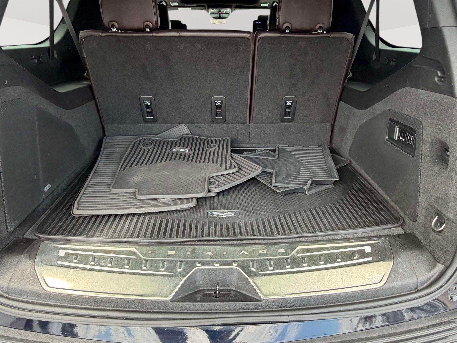 Certified 2022 Cadillac Escalade ESV Premium Luxury Platinum w/ LPO, Radiant Package AWD/4WD image 32