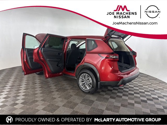 Certified 2025 Nissan Rogue S image 17