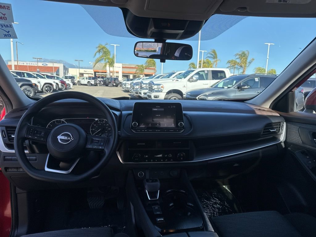 Used 2023 Nissan Rogue SV FWD image 20