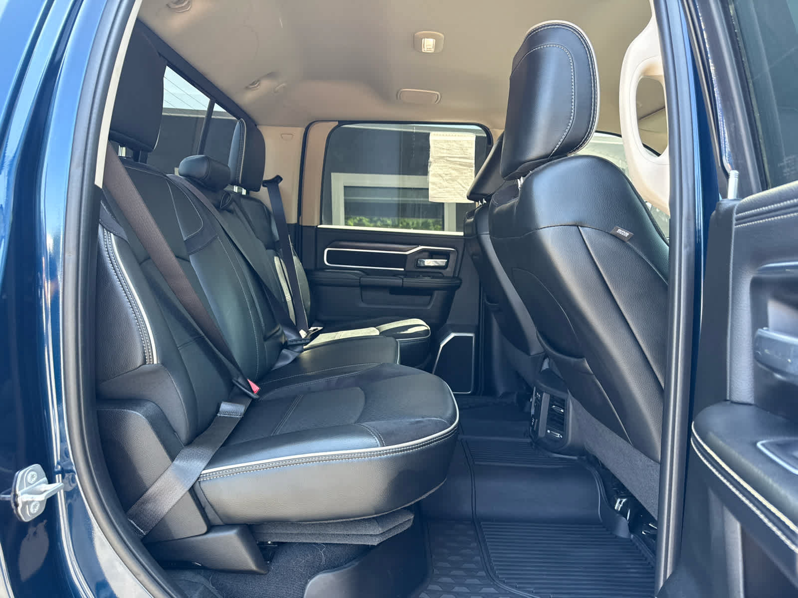 Used 2022 RAM 2500 Laramie AWD/4WD image 19