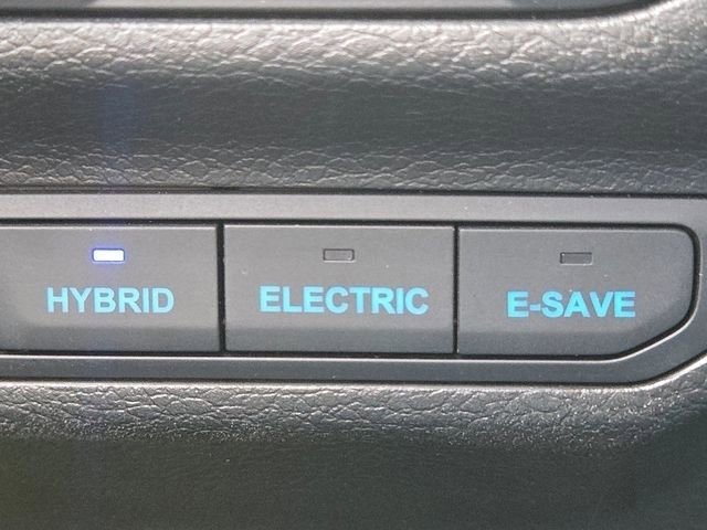 Used 2022 Jeep Wrangler Unlimited Rubicon 4xe w/ Steel Bumper Group image 10