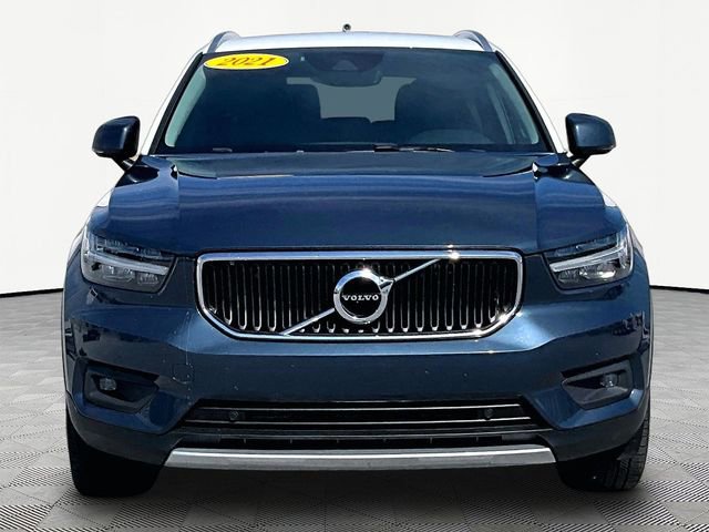 Used 2021 Volvo XC40 T5 Momentum w/ Premium Package image 2