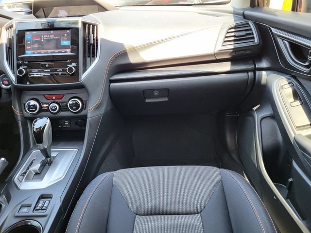 Used 2020 Subaru Crosstrek 2.0i Premium w/ Moonroof Package 1 AWD/4WD image 28