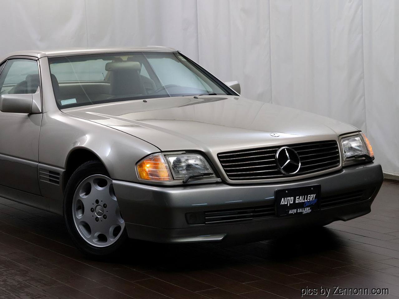 Used 1995 Mercedes-Benz SL 500 image 2