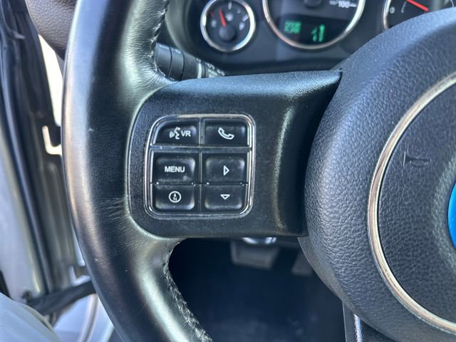Used 2018 Jeep Wrangler Unlimited Sahara w/ Connectivity Group AWD/4WD image 20