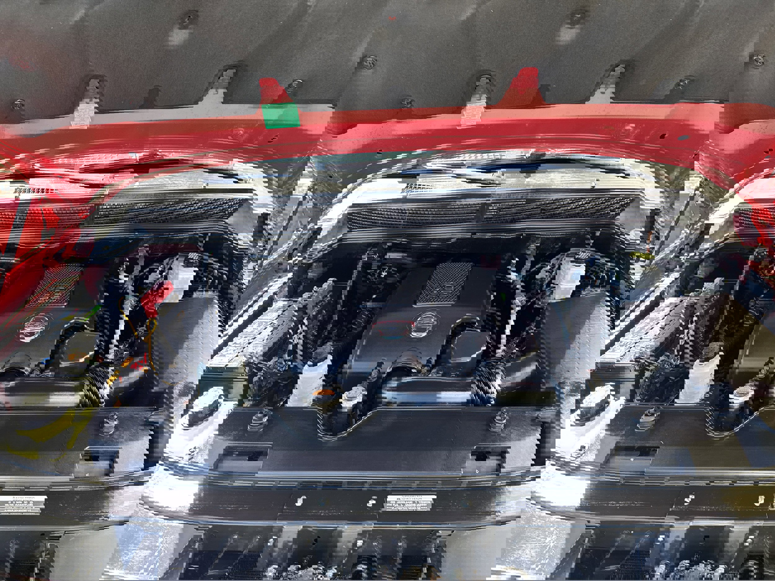 Used 2012 Nissan Titan SV image 9