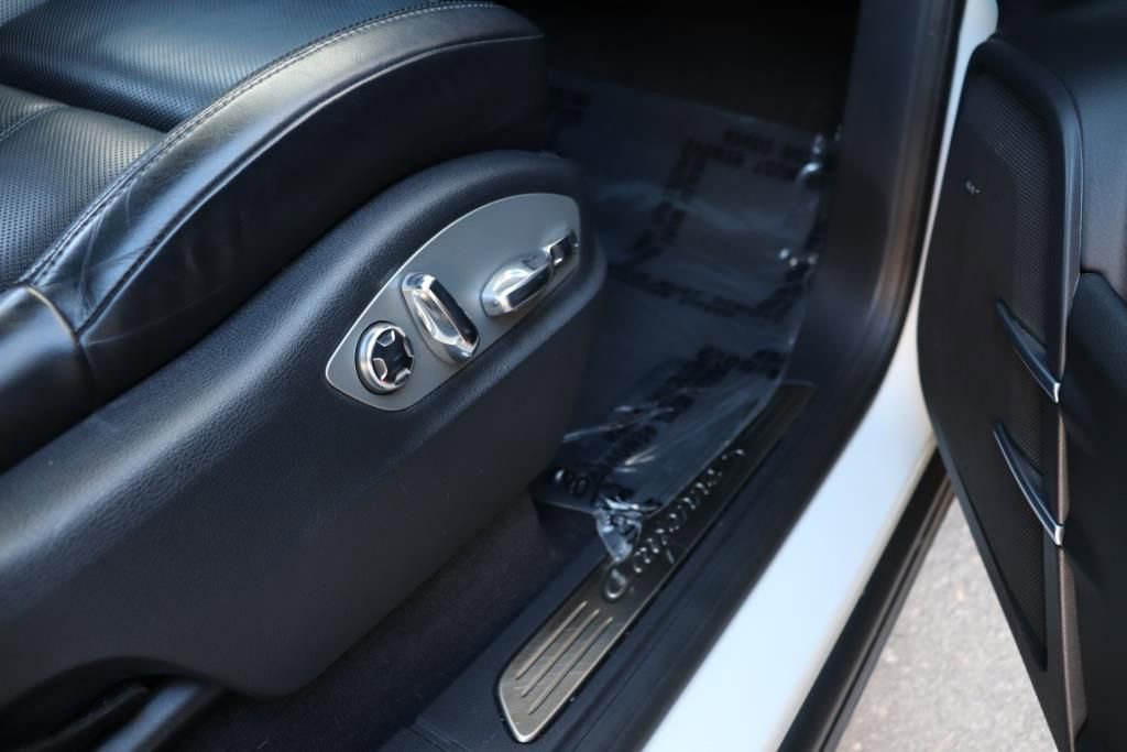 Used 2018 Porsche Cayenne S image 31