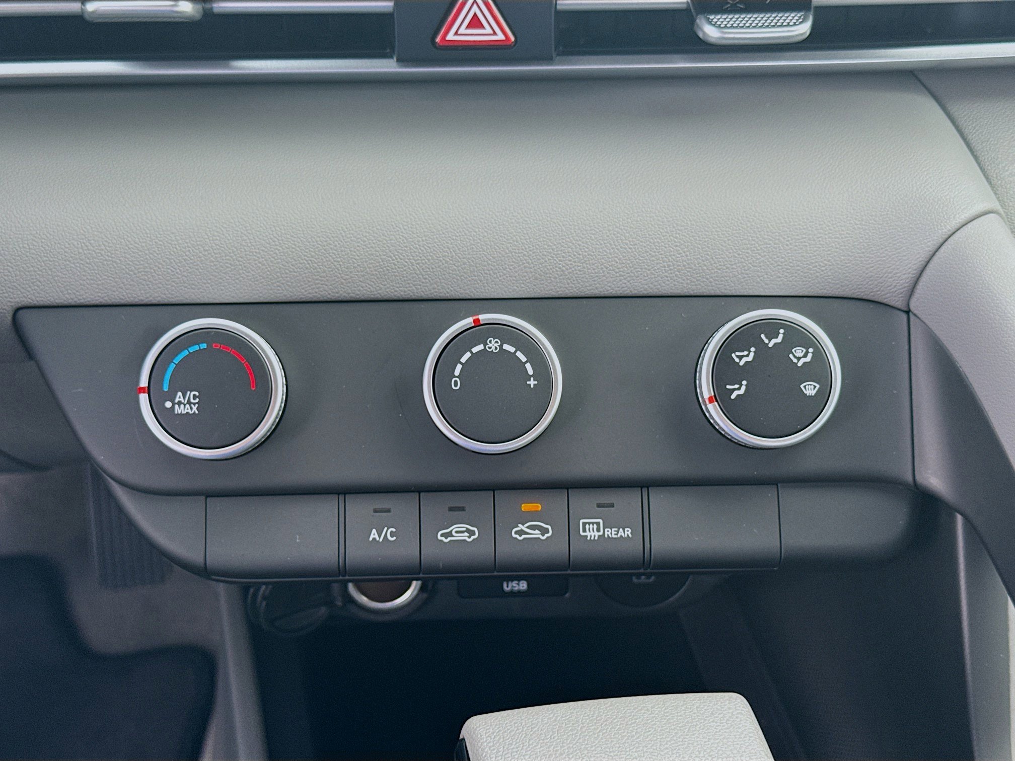 New 2026 Hyundai Elantra SE image 12