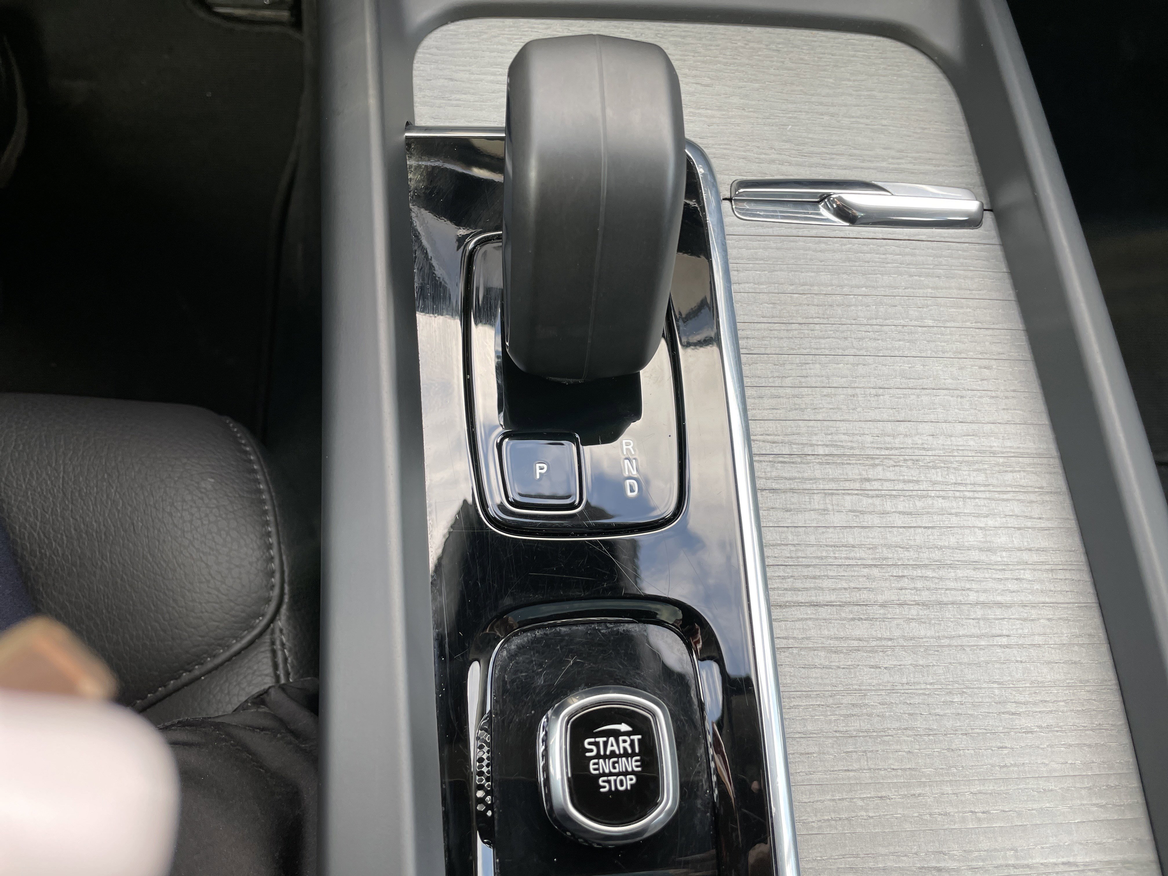 Used 2025 Volvo XC60 B5 Plus image 44