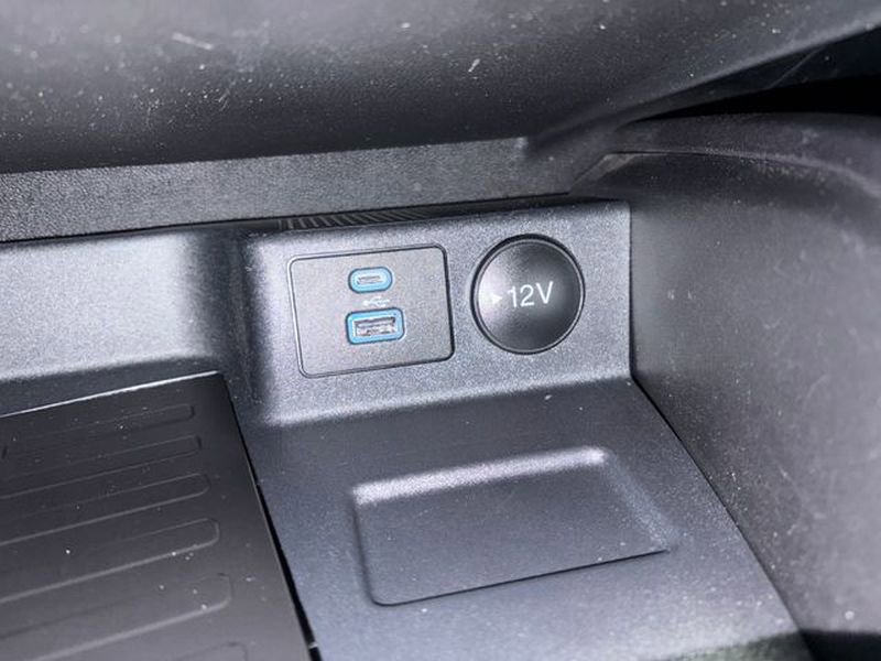 Used 2022 Ford Escape SEL w/ Technology Package image 60