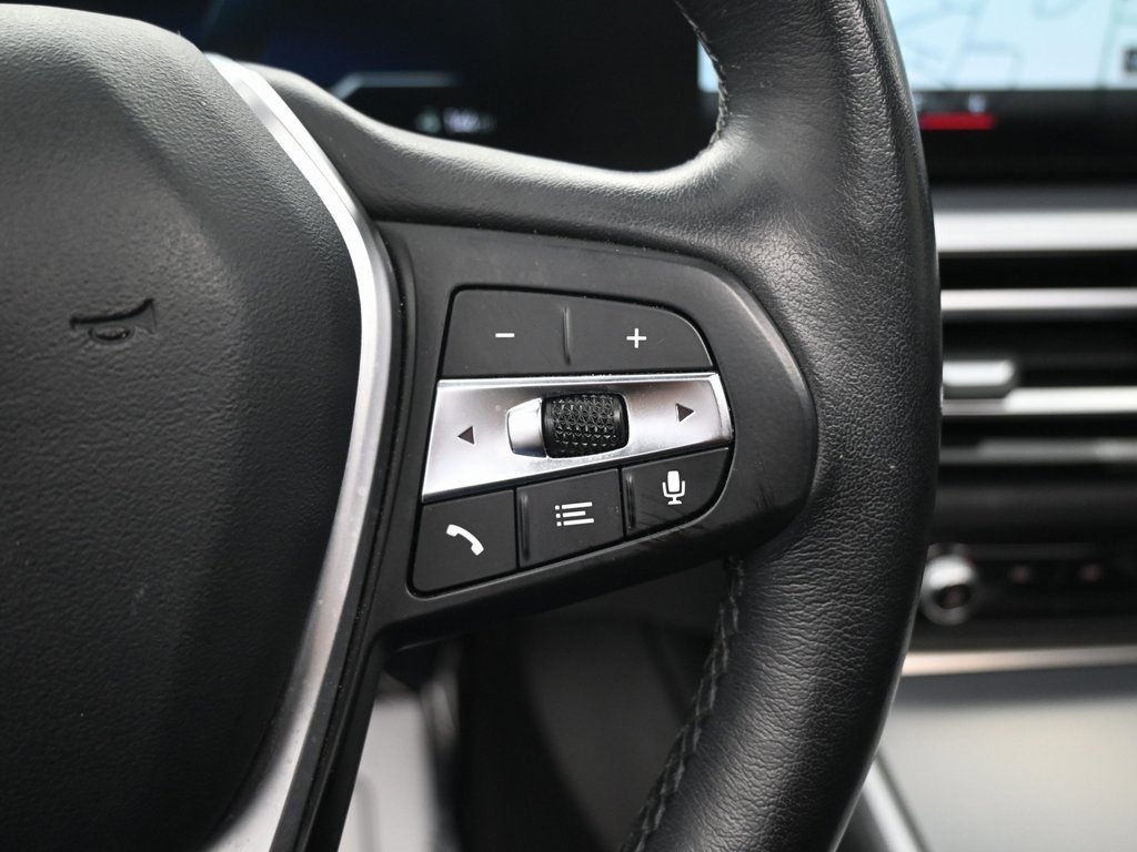 Used 2022 BMW i4 eDrive40 w/ Premium Package image 21