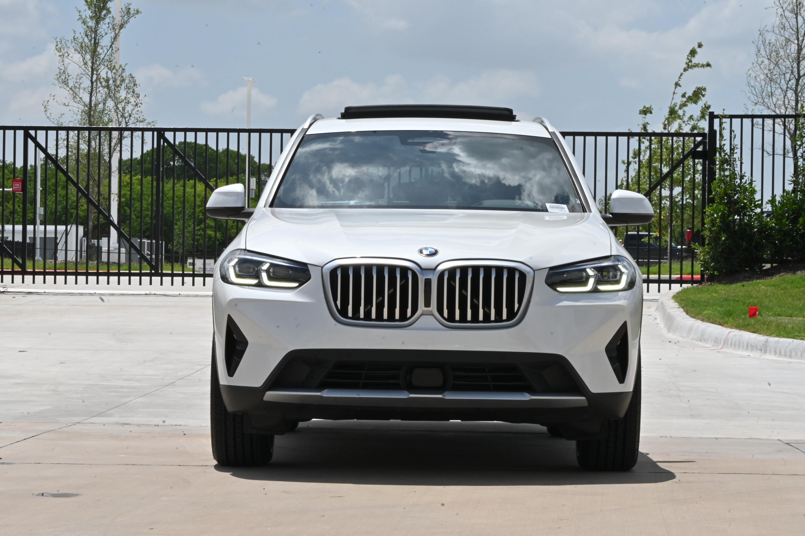 Certified 2023 BMW X3 sDrive30i w/ Premium Package RWD image 3