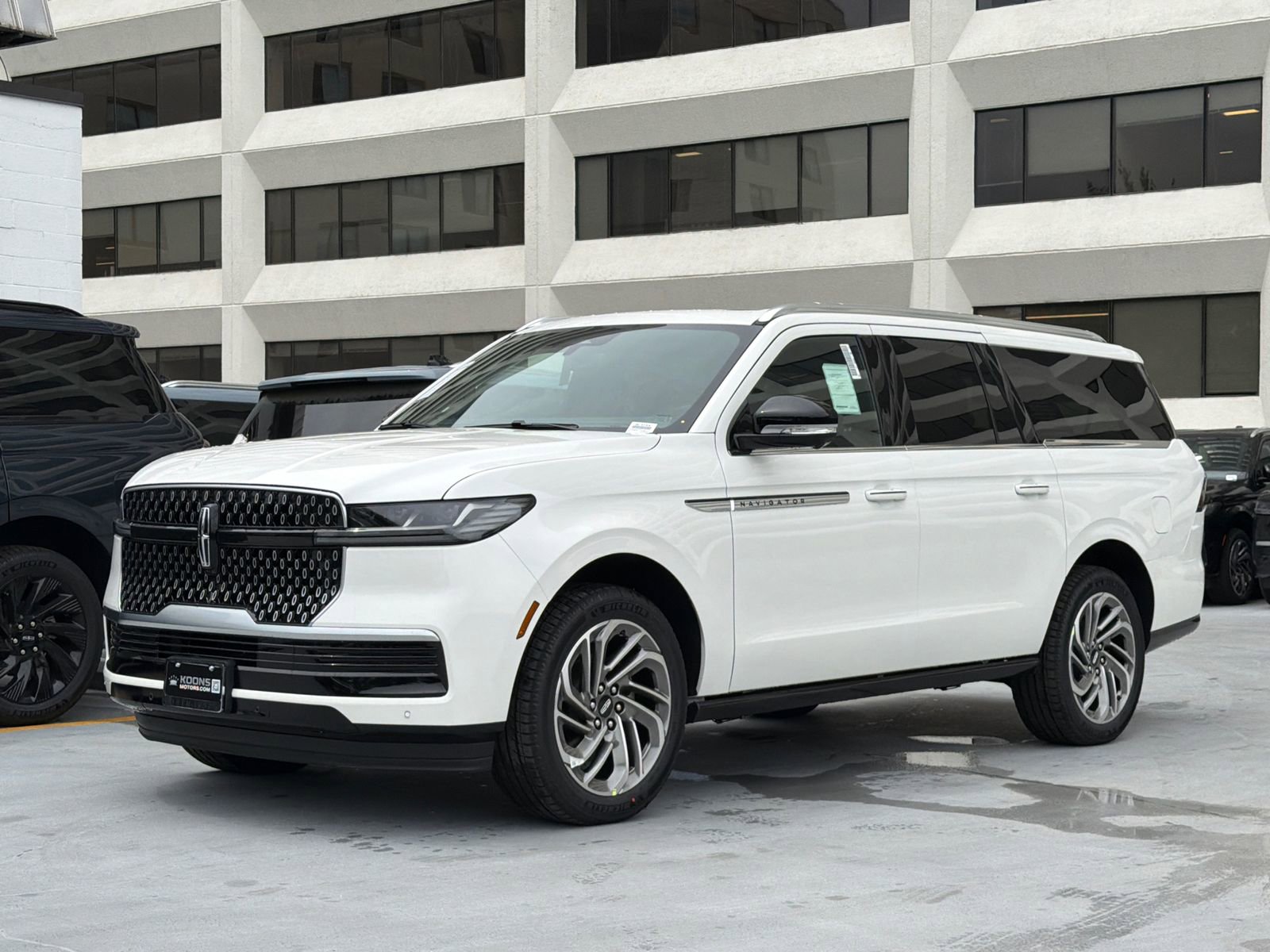 New 2026 Lincoln Navigator L Reserve