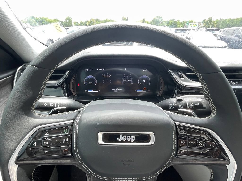 Used 2023 Jeep Grand Cherokee L Overland AWD/4WD image 13