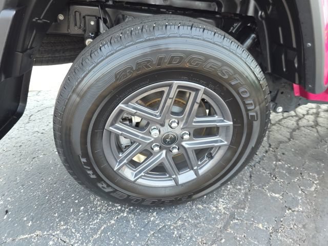 Used 2024 Jeep Gladiator Sport AWD/4WD image 42