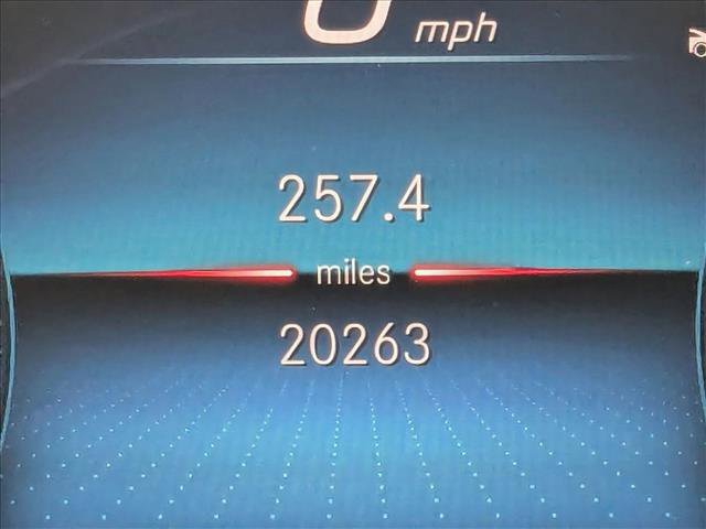 Used 2023 Mercedes-Benz GLB 250 image 11