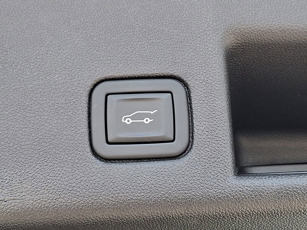 Used 2024 Chevrolet Equinox RS w/ RS Leather Package image 36