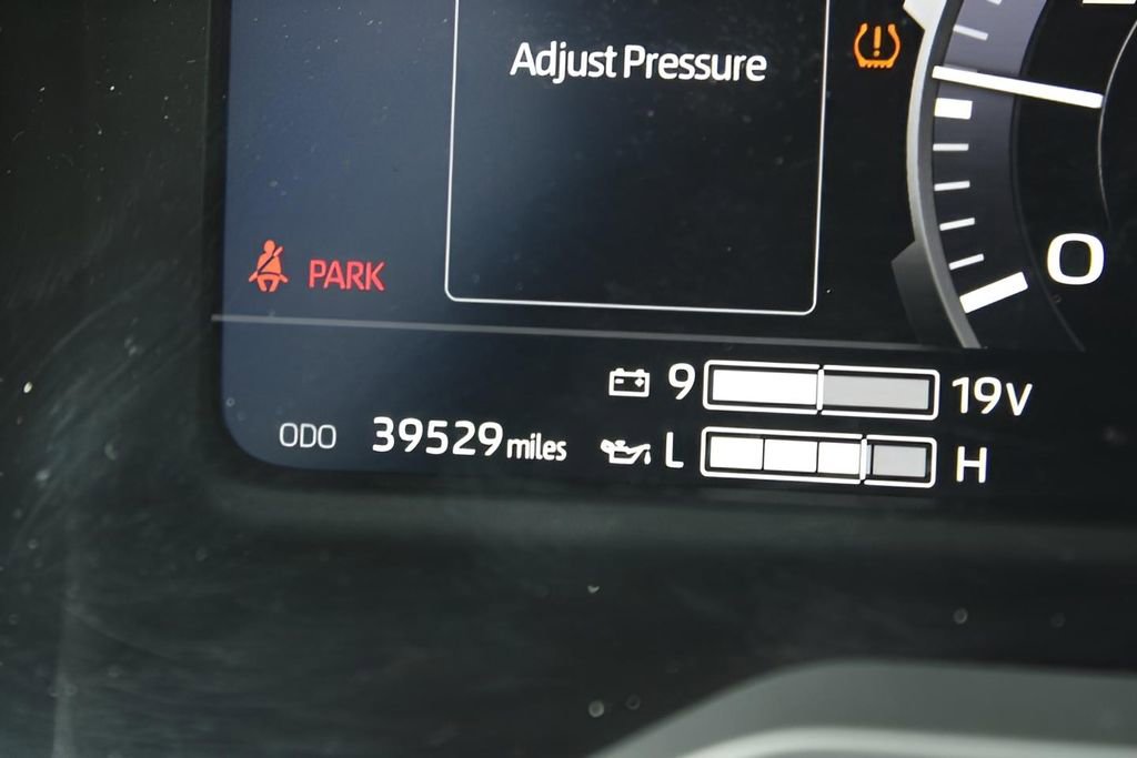 Used 2023 Toyota Sequoia Capstone image 15