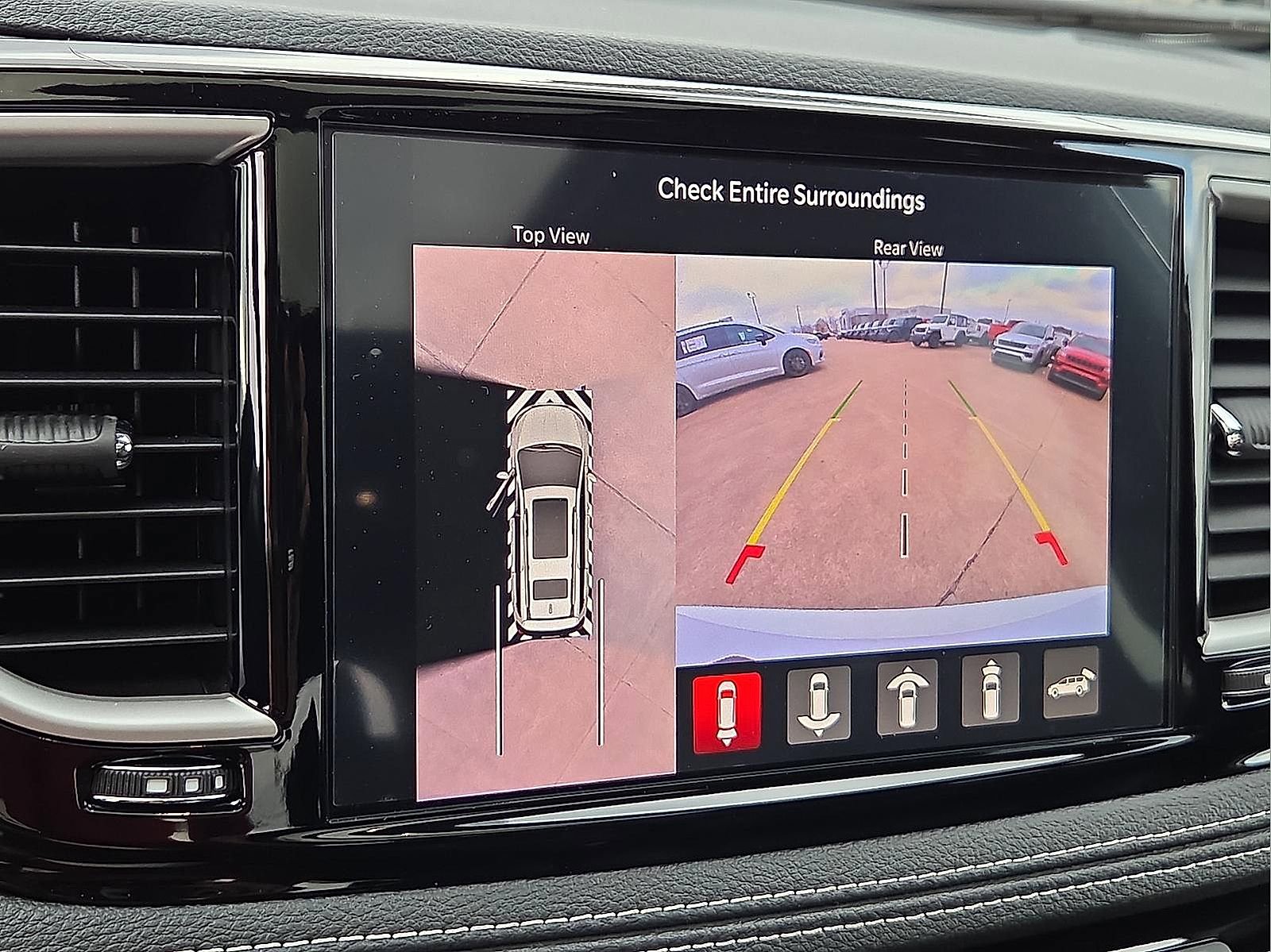 New 2026 Chrysler Pacifica Select w/ S Appearance Package FWD image 17