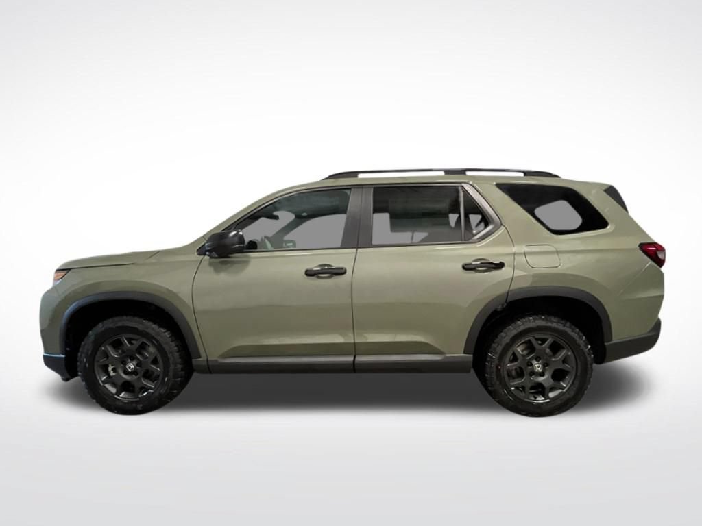 Certified 2026 Honda Pilot TrailSport image 2