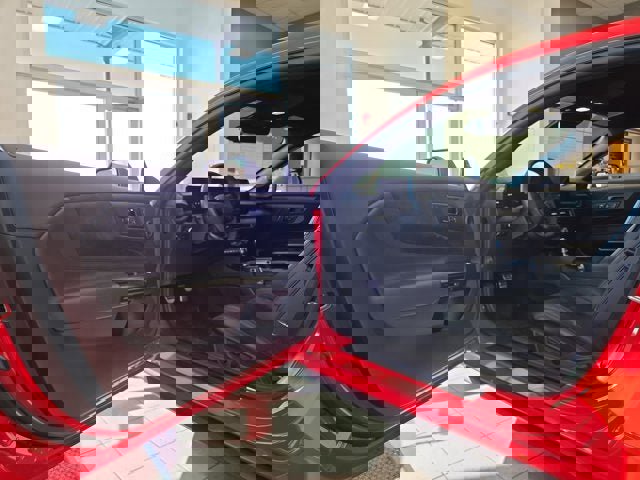 Used 2025 Ford Mustang Dark Horse image 12