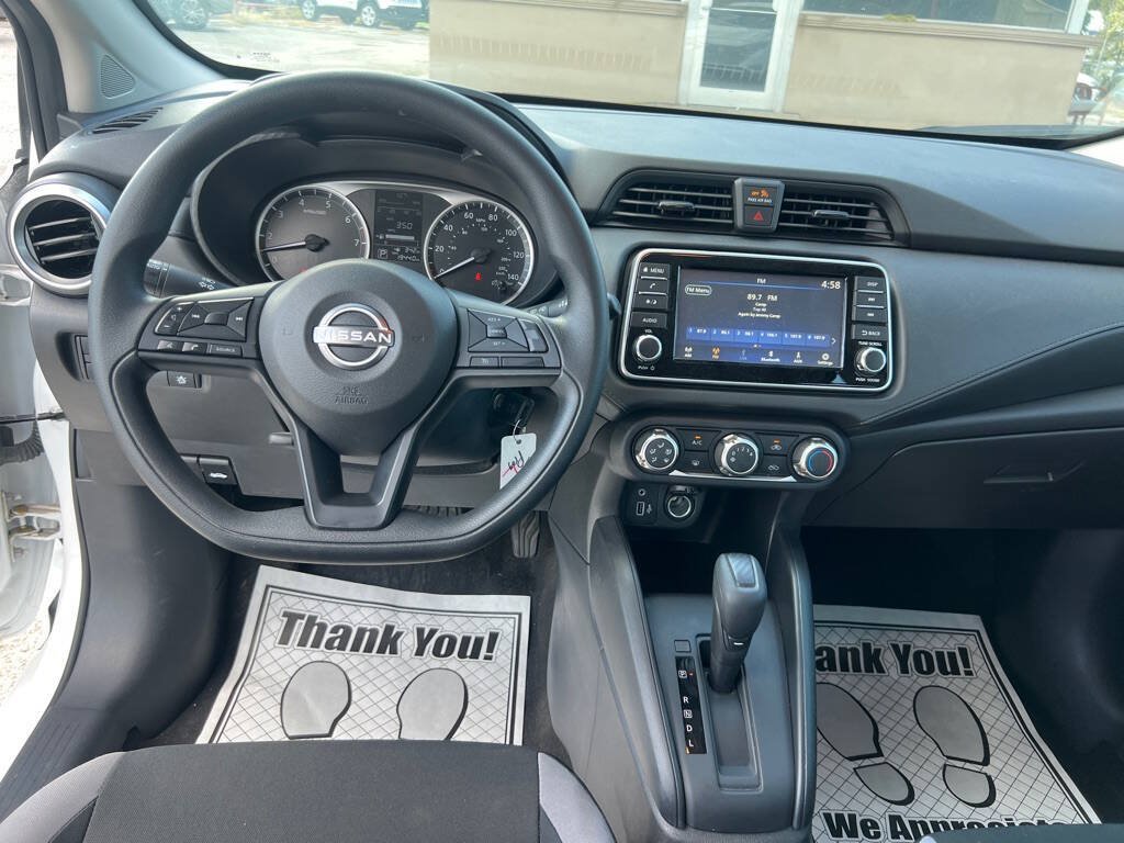 Used 2025 Nissan Versa S w/ Trunk Package FWD image 14