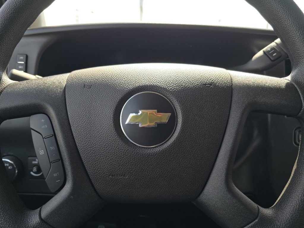 New 2026 Chevrolet Express 2500 w/ Driver Convenience Package image 25