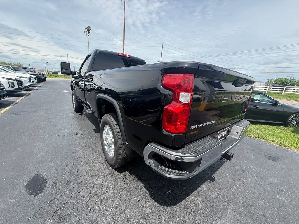 Used 2025 Chevrolet Silverado 3500 LT AWD/4WD image 6