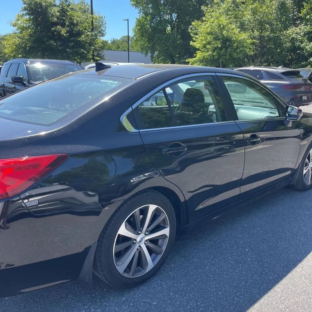 Used 2017 Subaru Legacy 3.6R Limited AWD/4WD image 9