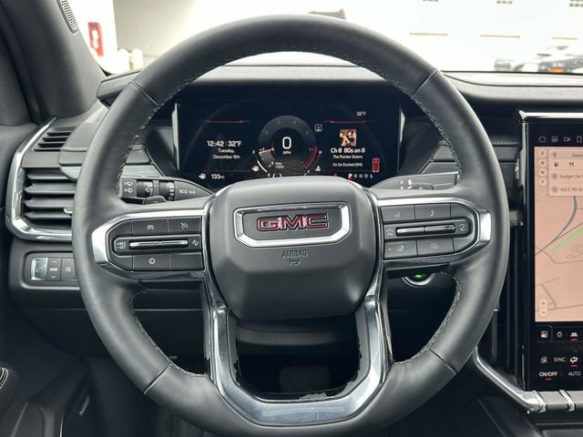 Used 2025 GMC Acadia Elevation image 11