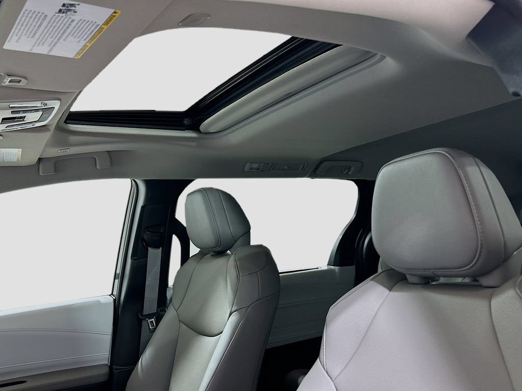 New 2025 Toyota Sienna XLE FWD image 21