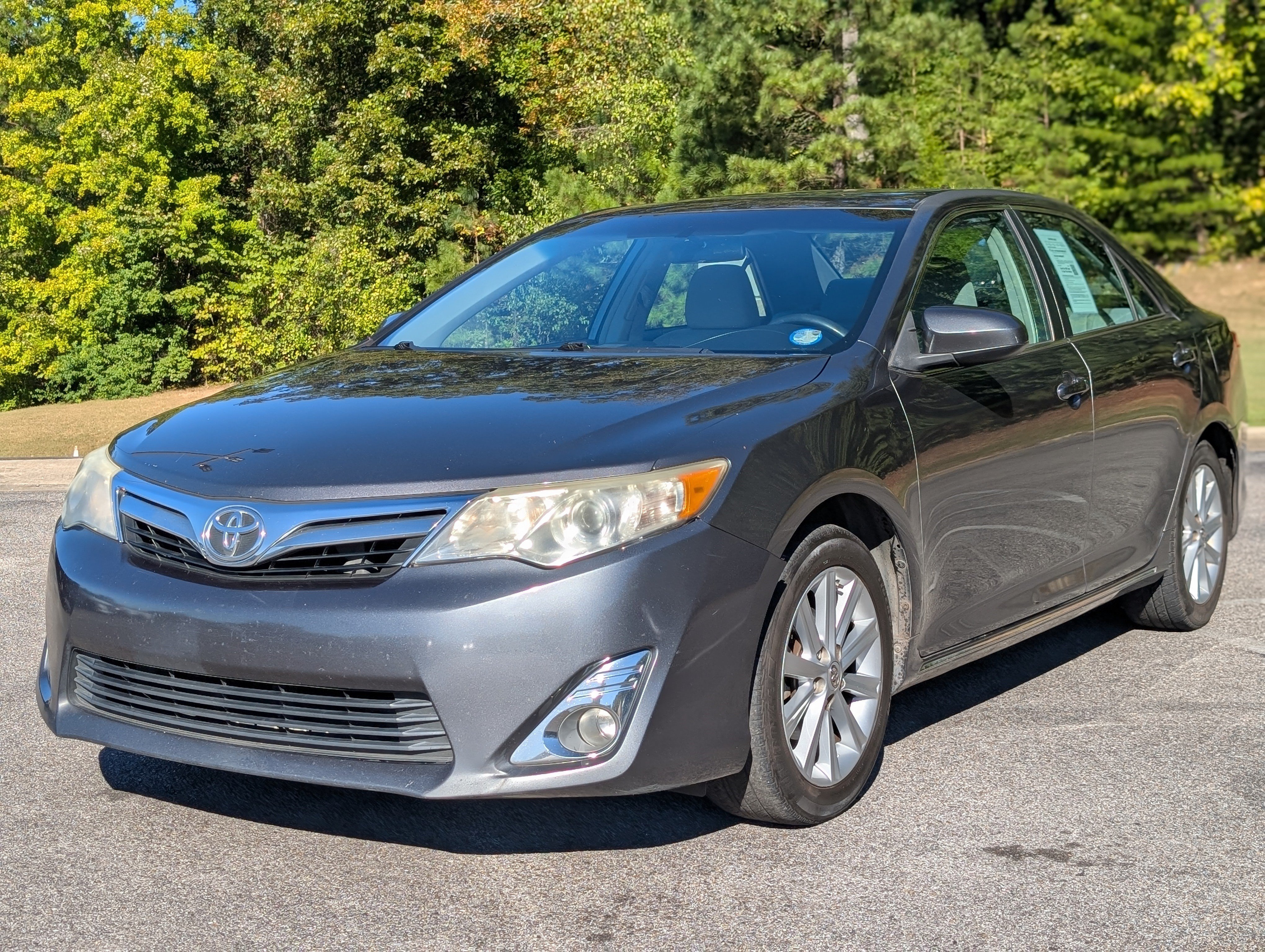 Used 2014 Toyota Camry XLE FWD image 5