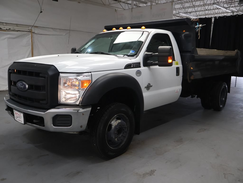 Used 2015 Ford F550 2WD Regular Cab Super Duty image 3