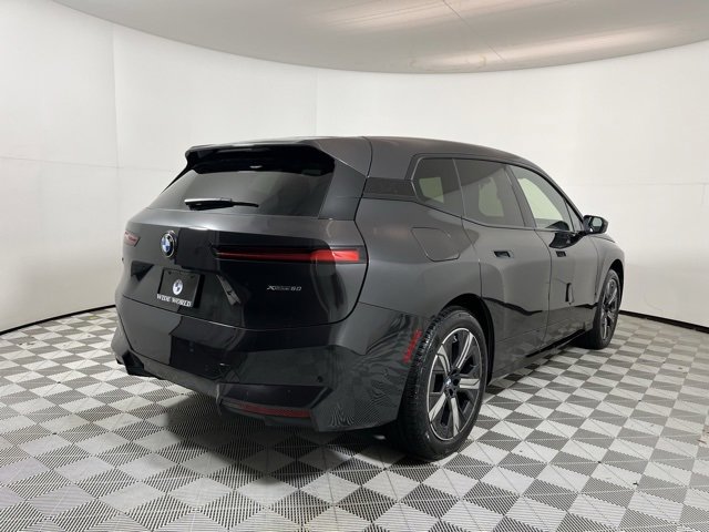 New 2026 BMW iX xDrive60 w/ Premium Package image 7