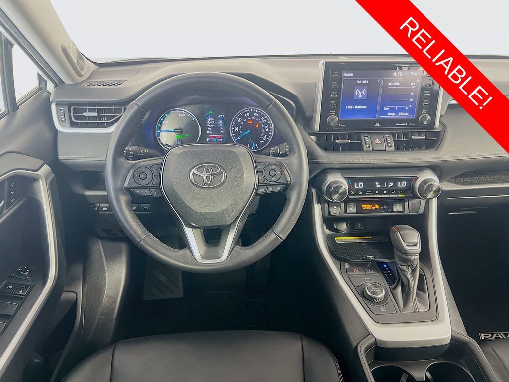 Used 2021 Toyota RAV4 XLE Premium image 23