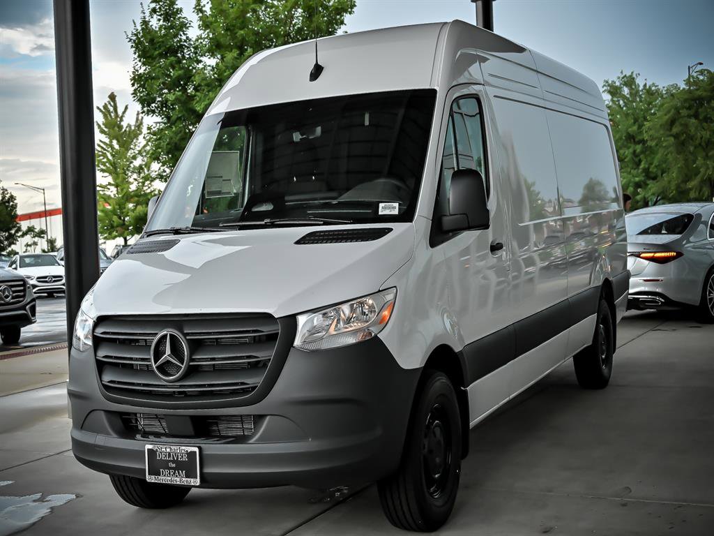 New 2025 Mercedes-Benz Sprinter 2500 video 3