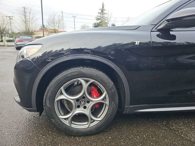 Used 2023 Alfa Romeo Stelvio Ti image 28